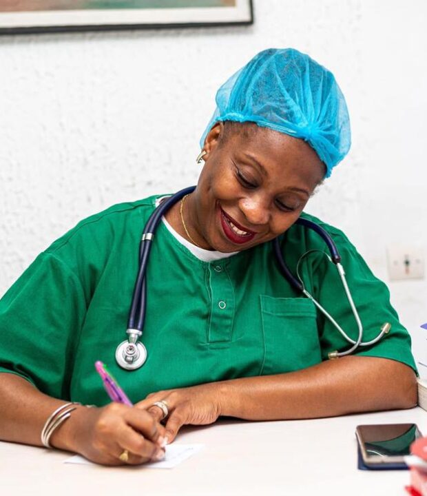 Dr Régine Okome Essima
